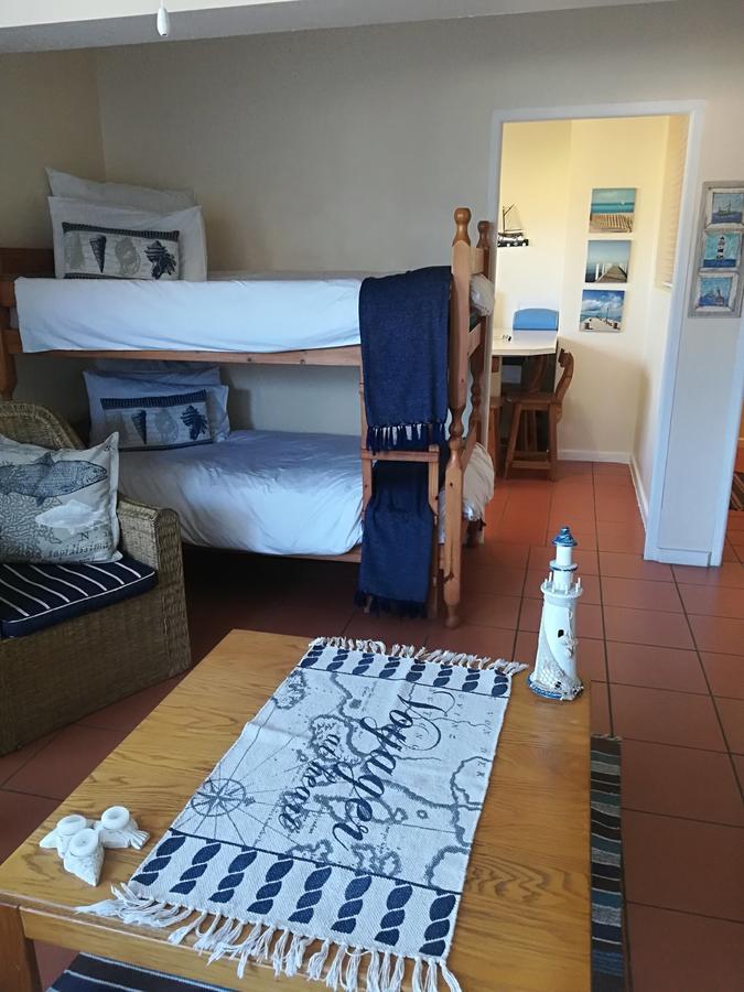Lighthouse Accommodation East London Esterno foto