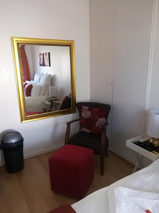Lighthouse Accommodation East London Esterno foto