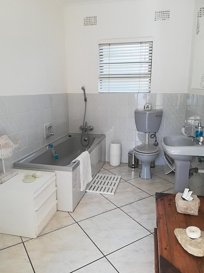 Lighthouse Accommodation East London Esterno foto